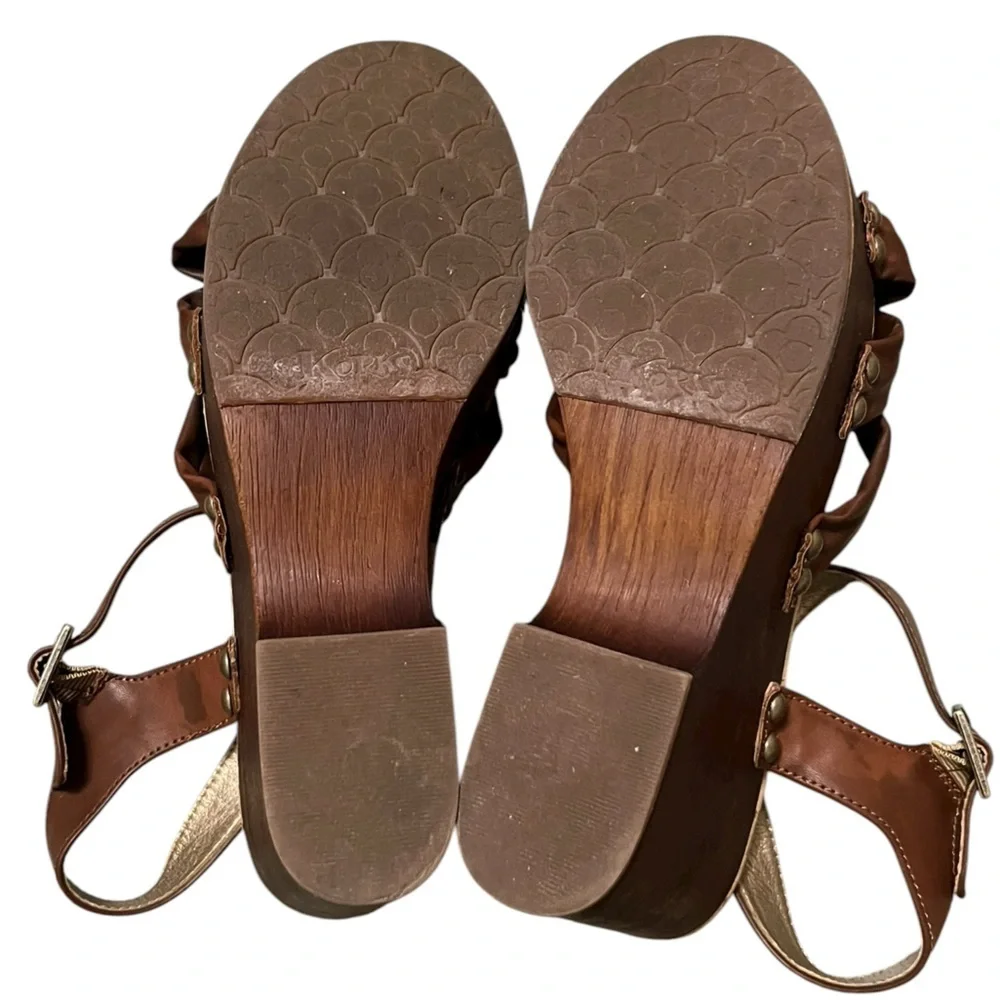 Korks Dawson brown faux leather studded wedge wood sandals boho